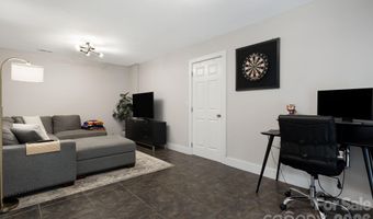 29 Winding Rd, Asheville, NC 28803