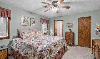 102 Fairway St, Bald Knob, AR 72010