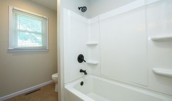615 Pine St, Allison, IA 50602