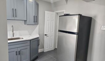 4731 VISTA St, Philadelphia, PA 19136