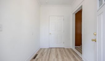 822 Chesnut St, Camden, SC 29020