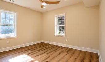 706 Augustine Rd, Atlantic City, NJ 08401