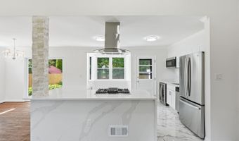 9831 SINGLETON Dr, Bethesda, MD 20817