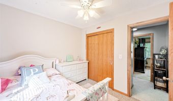 308 11th Ave NW, Altoona, IA 50009