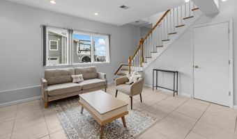 14 Harbor View Dr, Atlantic Highlands, NJ 07716