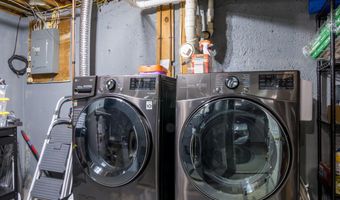46 Broadview Ave, Auburn, ME 04210