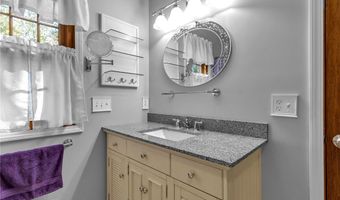 11142 Crego Rd, Akron, NY 14001