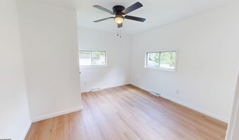 608 COLLEGE St, Barrackville, WV 26559