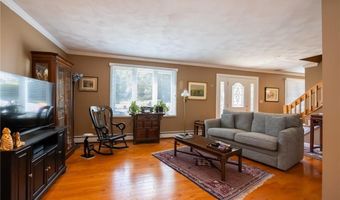 125 Main St, Lincoln, RI 02802