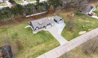 1749 Fairview Dr, Allegan, MI 49010