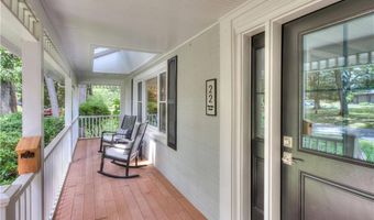 22 Pine Top Rd, Barrington, RI 02806