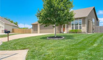 16910 Tucker Ct, Basehor, KS 66007