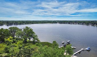 22806 W Loon Lake Blvd, Antioch, IL 60002