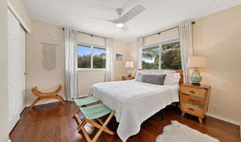 820 W Kuiaha Rd A, Haiku, HI 96708