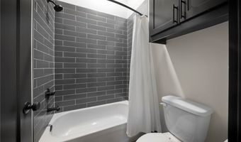 220 SE B St, Bentonville, AR 72712