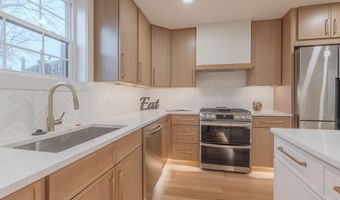 3107 MOSBY St, Alexandria, VA 22305