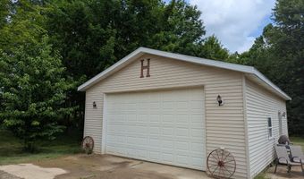 453 44th St, Allegan, MI 49010