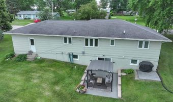 707 9th Ave, Ackley, IA 50601