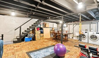 49 W SKIPPACK Pike, Ambler, PA 19002