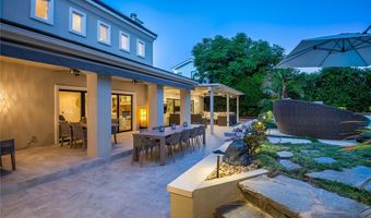 17980 Rancho St, Encino, CA 91316