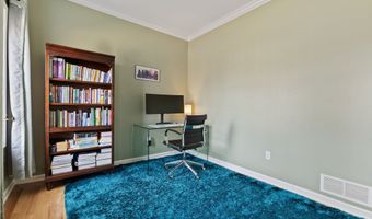 33 Roxbury Ct, Cheshire, CT 06410