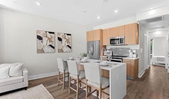 1108 S HIGHLAND St 2, Arlington, VA 22204