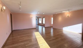 498 Town Line Rd, Bennington, VT 05201