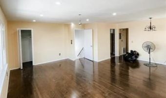 92 OAK St Apt 2, Bayonne, NJ 07002