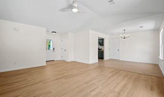 7 Grandiflora Ln, Beaufort, SC 29907