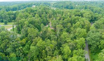 65 Lakeshore Dr, Albany, KY 42602