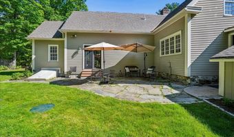 181 Meetinghouse Rd, Bedford, NH 03110