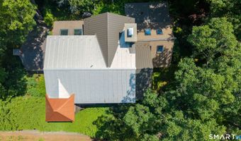 29 Old Forty Acre Mountain Rd, Danbury, CT 06811