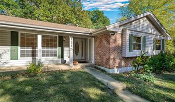 1115 Dutch Mill Dr, Ballwin, MO 63011
