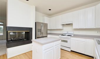 5236 BALLYCASTLE Cir, Alexandria, VA 22315