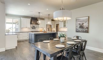 21625 BUTTEVILLE Rd, Aurora, OR 97002