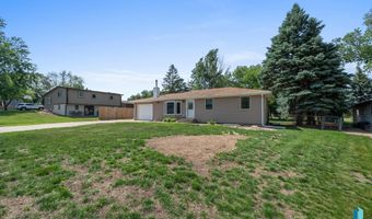 2013 E Sylvan Cir, Brandon, SD 57005
