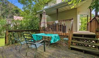 201 McComas Ave, Barboursville, WV 25504