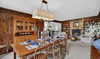 21 Greybirch Rd, Andover, MA 01810