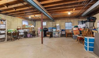 1124 N Anvil Ct, Addison, IL 60101
