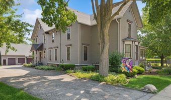 314 Washington St, Algonquin, IL 60102