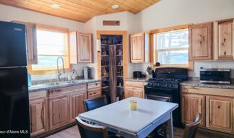 5500 Gold Ridge Rd, Calder, ID 83808