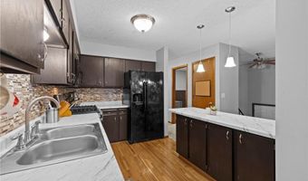 13941 Herald Ct, Apple Valley, MN 55124