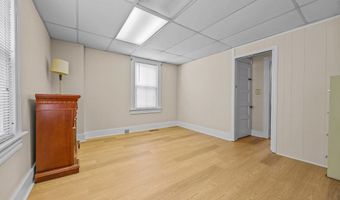 85 School Ground Rd, Branford, CT 06405
