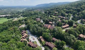 12 Stonehill Dr 1, Alloway, NJ 07462