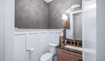 31 Valiant Ct, Middletown, NJ 07748