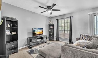 824 Brandy Oaks Ln, Stone Mountain, GA 30088