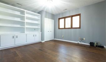 19121 Brewster Rd, Aurora, OH 44202