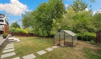 7766 SW BAYBERRY Dr, Beaverton, OR 97007