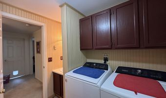80 Baldwin Dr, Bangor, ME 04401