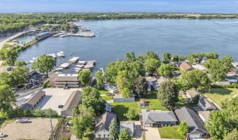 66 Gingles Dr, Arnolds Park, IA 51331